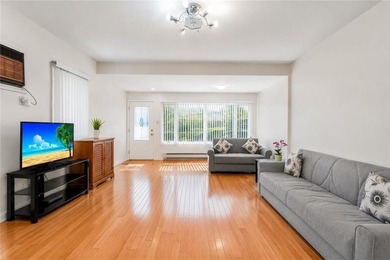 Welcome to 2029 Batchelder Street - a well-maintained - photo 7
