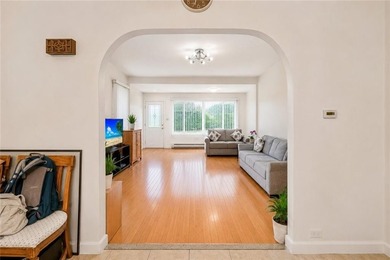 Welcome to 2029 Batchelder Street - a well-maintained - photo 8