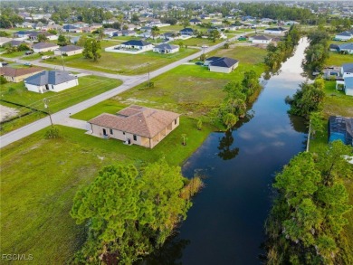 Stunning New construction home on Freshwater canal. This - photo 4