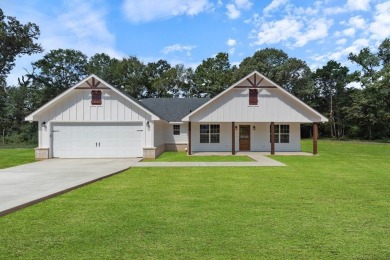 Lake Naconiche Home For Sale in Garrison Texas