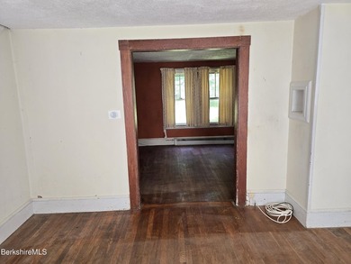 Location, Privacy, and Stonewalls all in one! Discover a rare - photo 12