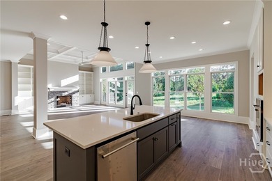 Exceptional quality, featuring 4 spacious bedrooms and 4 - photo 12