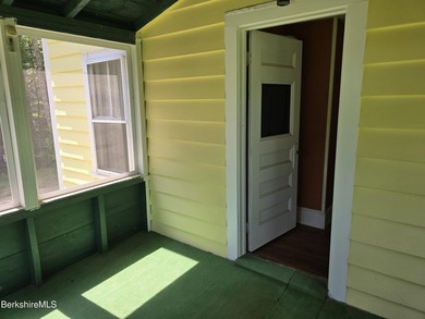Location, Privacy, and Stonewalls all in one! Discover a rare - photo 14