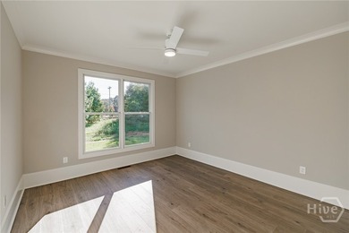 Exceptional quality, featuring 4 spacious bedrooms and 4 - photo 16