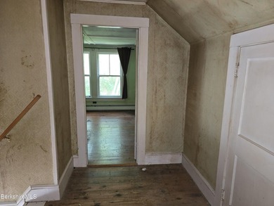 Location, Privacy, and Stonewalls all in one! Discover a rare - photo 17