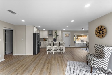 Are you searching for the ultimate lakeside property that