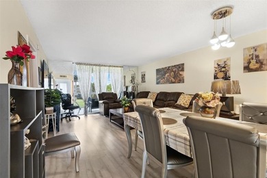 Beautifully updated top floor condo in the 55+ community of Palm