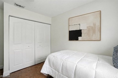 Welcome to your sunny Florida retreat in highly desirable - photo 23