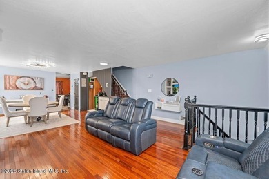 Beautifully maintained smart two-family home in a prime - photo 5