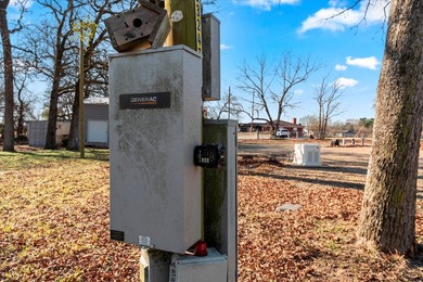 Well-maintained 2-bedroom, 1.5-bath tiny home situated on 1.39 - photo 30