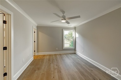Exceptional quality, featuring 4 spacious bedrooms and 4 - photo 32