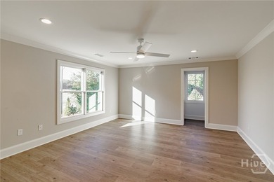 Exceptional quality, featuring 4 spacious bedrooms and 4 - photo 35