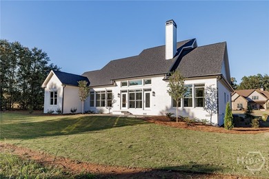 Exceptional quality, featuring 4 spacious bedrooms and 4 - photo 37