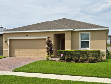 Lake Home For Sale in Leesburg, Florida