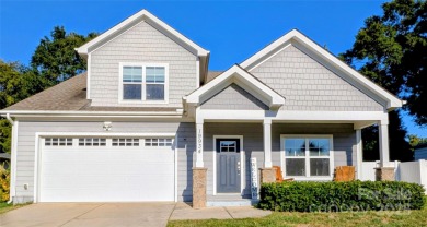 Lake Norman Home For Sale in Cornelius North Carolina