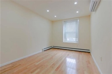 Great potential mixed-use solid brick building in Dyker Heights - photo 6