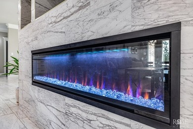Welcome to this exquisite residence in the highly desirable - photo 7