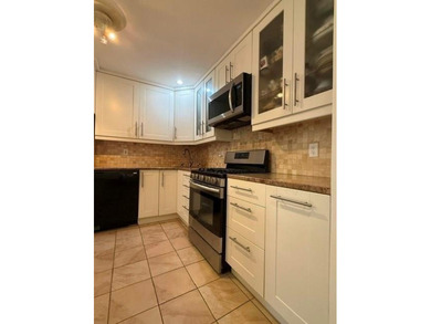 Beautiful and spacious fully renovated duplex PH 3 bedroom/ 2 - photo 8