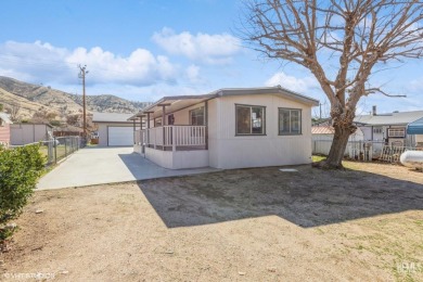 Lake Home For Sale in Lake Isabella, California