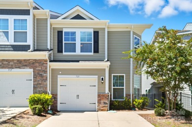 Lake Townhome/Townhouse For Sale in Clover, South Carolina