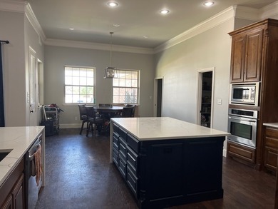 Welcome to an exquisite home in Northwood subdivision at Lake - photo 14