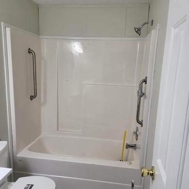 Welcome to this 1,900-square-foot mobile home situated on 5 - photo 21