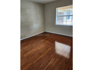 Spacious 2 bedroom, 2 full bath unit in Pine Grove Condo - photo 4