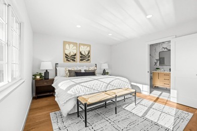Welcome to this beautifully updated 4-bedroom, 2-bathroom - photo 35