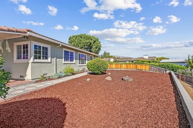 Welcome to this beautifully updated 4-bedroom, 2-bathroom - photo 44