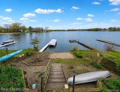 Welcome to your turnkey lakefront escape on private, all-sports - photo 50