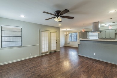 Well-maintained 3-bedroom, 2-bath home situated on a spacious - photo 5