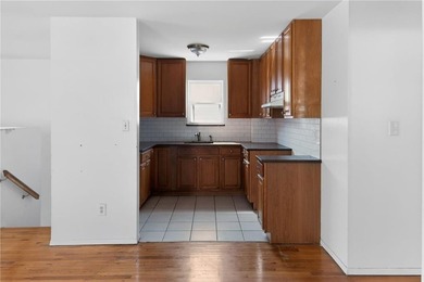 Welcome to 1026 East 86th Street-a rare find in prime Canarsie - photo 10