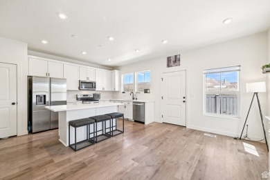 Utah Lake Townhome/Townhouse For Sale in Eagle Mountain Utah