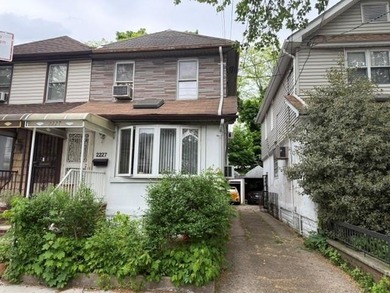 Want a home with convenient transportation and income-producing - photo 1