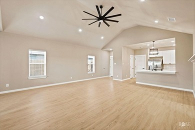 Additional listing photo 2