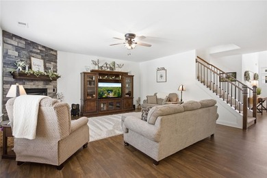 Welcome to your absolute dream home at 525 Sixteenth Cir - photo 6
