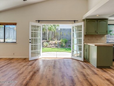 Very nice and well cared for single story 4 bedroom-2 bath home - photo 10