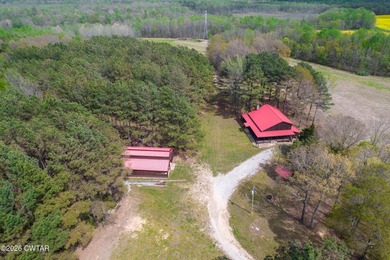 This is a well developed, once in a lifetime, recreational farm - photo 2