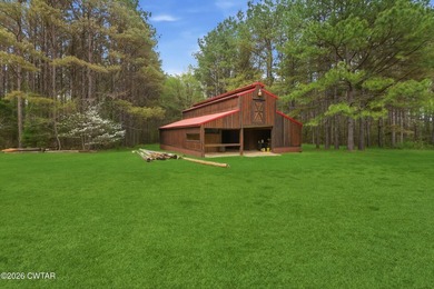 This is a well developed, once in a lifetime, recreational farm - photo 4