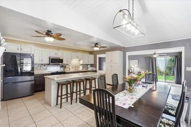 Live the Kihei lifestyle you've been dreaming of. This upgraded - photo 11