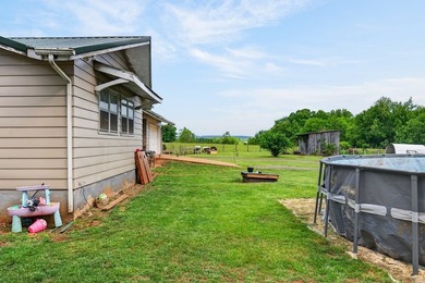 Enjoy the perfect blend of country living and outdoor adventure - photo 17