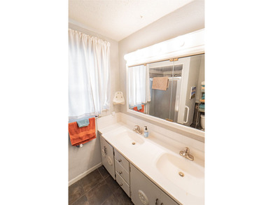2,256 sq ft home in a desirable neighborhood featuring 3 - photo 18