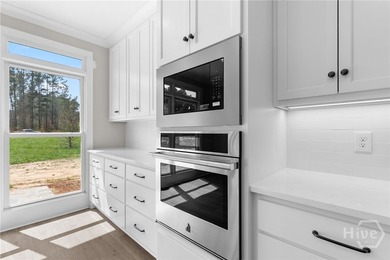 Exceptional New Construction crafted by a respected local - photo 25