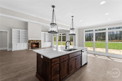 Exceptional New Construction crafted by a respected local - photo 27