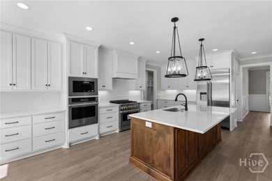 Exceptional New Construction crafted by a respected local - photo 30