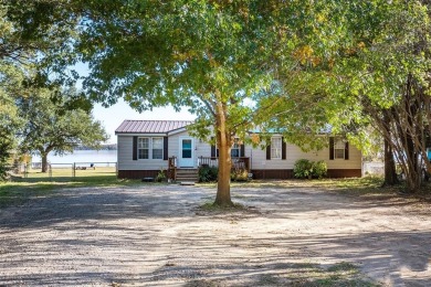 Lake Home For Sale in Gun Barrel City, Texas