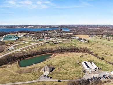 Smithville Lake Home For Sale in Smithville Missouri