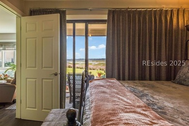 Beautifully maintained 2BR/2BA Newport villa with expansive - photo 9