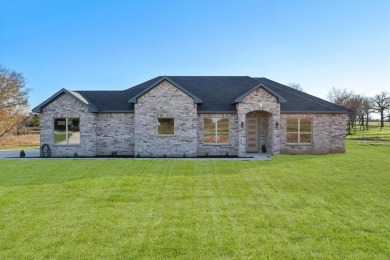 Lake Home For Sale in Corsicana, Texas