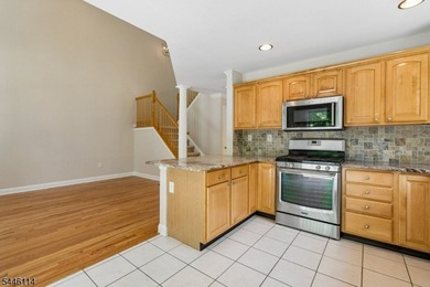 Absolutely beautiful 3-bedroom, 2.5-bath end-unit townhouse - photo 16